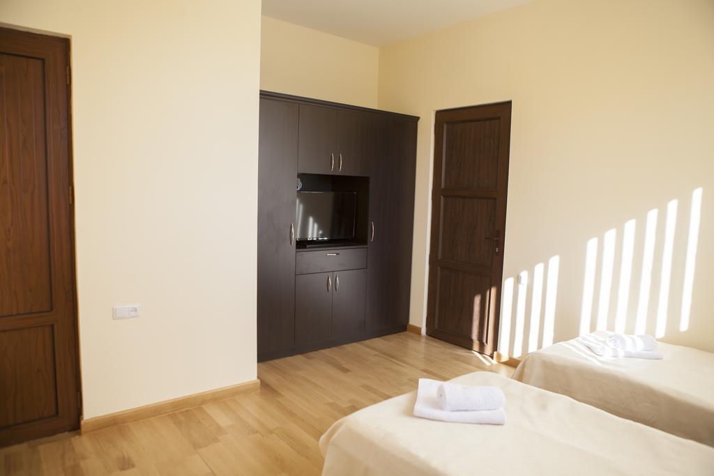 Daniel Boutique Hotel Erivan Exterior foto