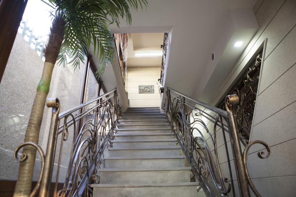 Daniel Boutique Hotel Erivan Exterior foto