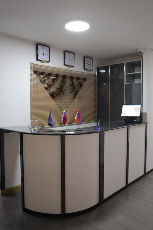 Daniel Boutique Hotel Erivan Exterior foto