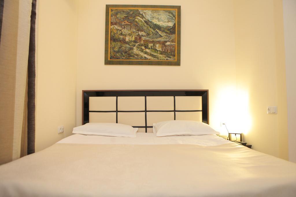 Daniel Boutique Hotel Erivan Exterior foto