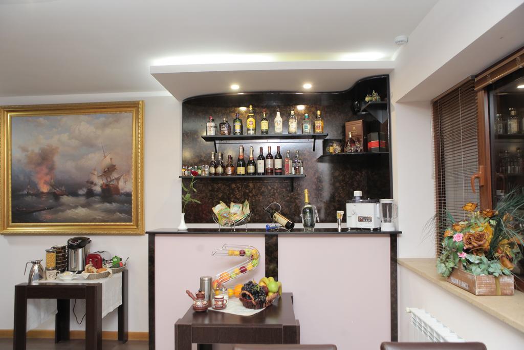Daniel Boutique Hotel Erivan Exterior foto