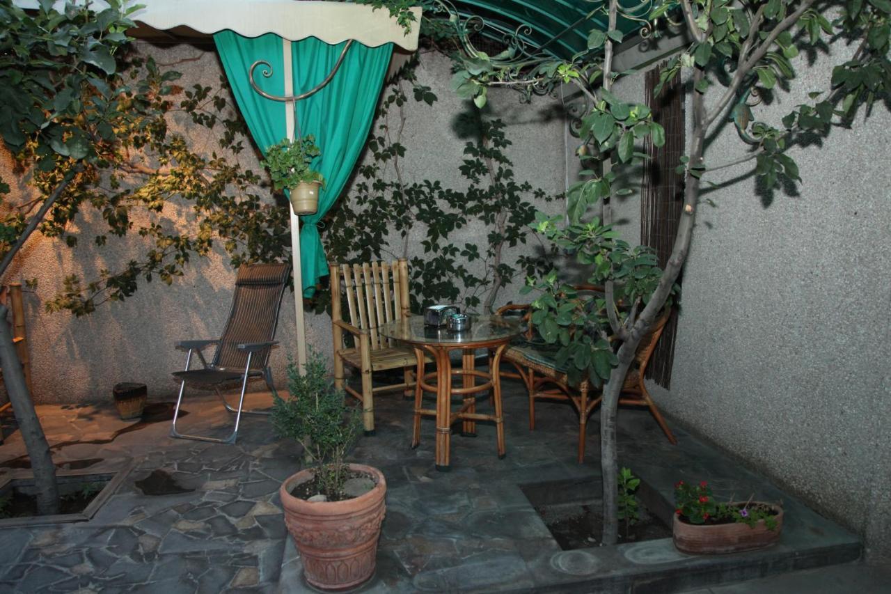 Daniel Boutique Hotel Erivan Exterior foto