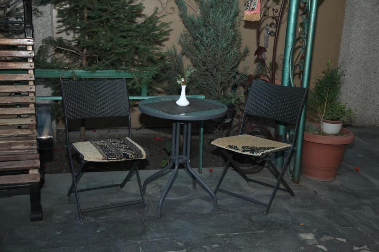 Daniel Boutique Hotel Erivan Exterior foto